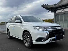 2021 Mitsubishi Outlander 2.0L 2WD 5-seat, белый — фото 3