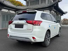 2021 Mitsubishi Outlander 2.0L 2WD 5-seat, белый — фото 6