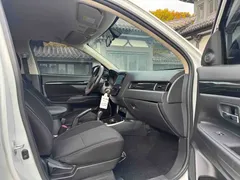 2021 Mitsubishi Outlander 2.0L 2WD 5-seat, белый — фото 10