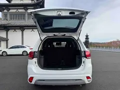 2021 Mitsubishi Outlander 2.0L 2WD 5-seat, белый — фото 18