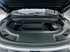 2025 Li Auto L9 Smart Refresh, чёрный — фото 26
