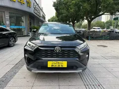 2021 Toyota RAV4 2.0L CVT 2WD Fashion, чёрный — фото 2