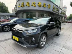 2021 Toyota RAV4 2.0L CVT 2WD Fashion, чёрный — фото 3
