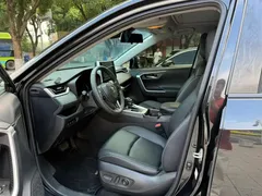 2021 Toyota RAV4 2.0L CVT 2WD Fashion, чёрный — фото 4