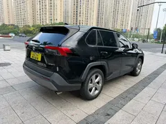 2021 Toyota RAV4 2.0L CVT 2WD Fashion, чёрный — фото 7