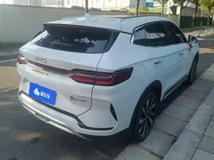 2024 BYD Song PLUS EV 520km Luxury Honor Edition, белый — фото 3