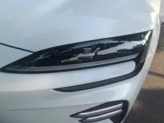 2024 BYD Song PLUS EV 520km Luxury Honor Edition, белый — фото 5
