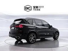 2023 BMW X5 30Li Premium M Sport Night Package, чёрный — фото 3
