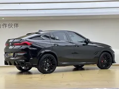2022 BMW X6, чёрный — фото 21