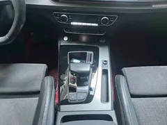 2022 Audi Q5L Sportback 40 TFSI Luxury, чёрный — фото 7