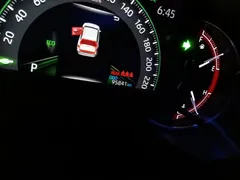 2021 Toyota RAV4 2.0L CVT 2WD Fashion, белый — фото 13