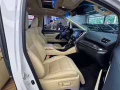 2023 Toyota Vellfire Hybrid 2.5L HV Ultimate, белый — фото 7