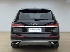 2023 Audi Q7 55 TFSI quattro S line Sport, чёрный — фото 5