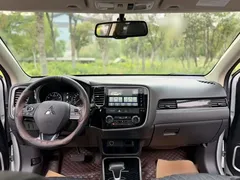2020 Mitsubishi Outlander 2.0L 2WD Enjoy 7, белый — фото 12