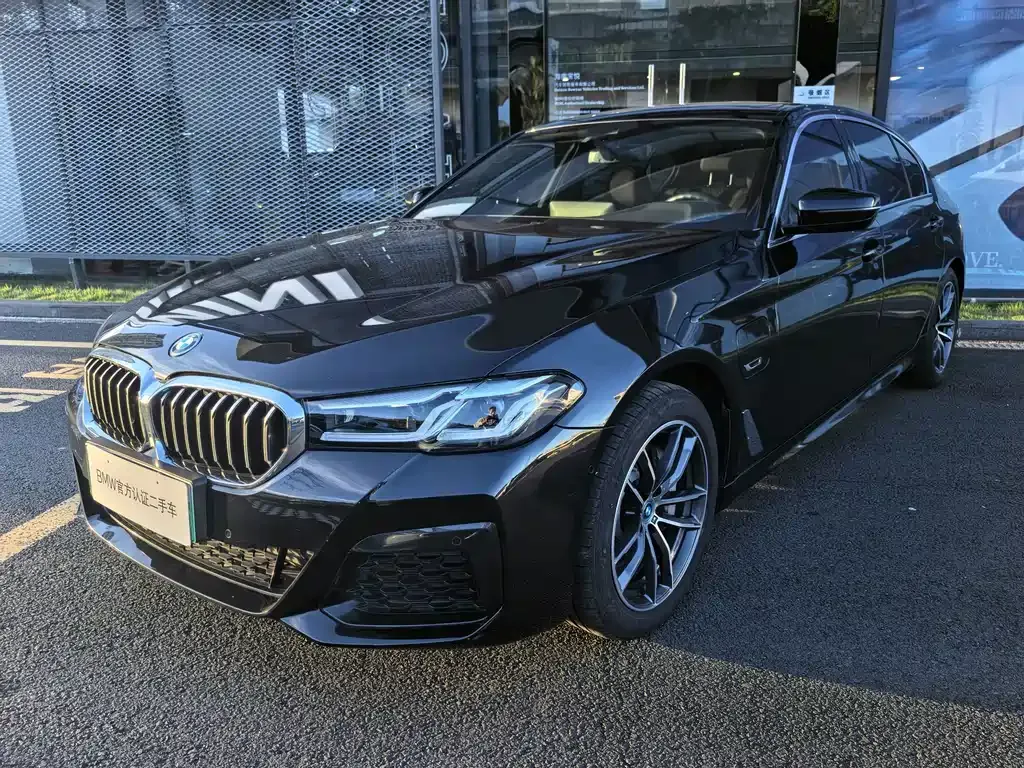 2022 BMW 5 Series 535Le PHEV M Sport Package