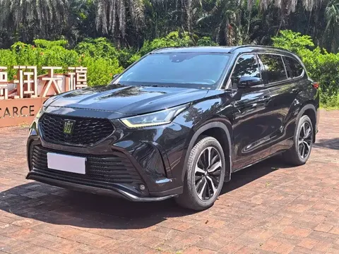 2022 Toyota Crown Kluger 2.0T 4WD