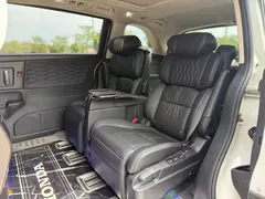 2022 Honda Elysion 2.0L e:HEV Hybrid Luxury, белый — фото 8