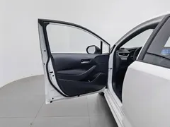2022 Toyota Levin 185T CVT Luxury, белый — фото 8