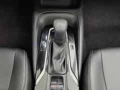 2022 Toyota Levin 185T CVT Luxury, белый — фото 13