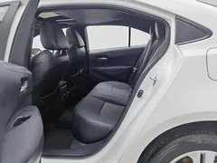 2022 Toyota Levin 185T CVT Luxury, белый — фото 15