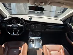 2022 Audi Q7 45 TFSI quattro S line Sport, чёрный — фото 5