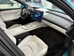 2024 Xiaomi SU7 4WD Long Range Advanced ADAS Max, синий — фото 10