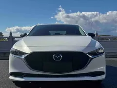 2022 Mazda 3 2.0L AT, белый — фото 2