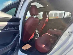 2022 Mazda 3 2.0L AT, белый — фото 8