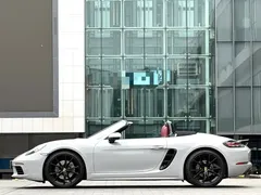 2020 Porsche 718 Boxster 2.0T, зелёный — фото 12