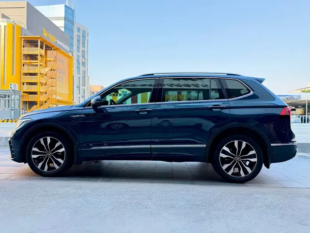 2022 Volkswagen Tiguan L 330TSI AT 2WD R-Line Flagship