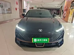 2022 Changan UNI-V 1.5T Sport, чёрный — фото 3