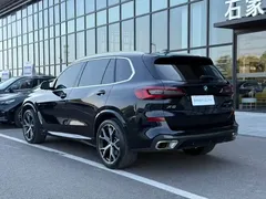 2022 BMW X5 40Li M Sport Package, чёрный — фото 7