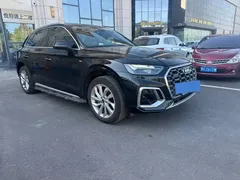 2022 Audi Q5L 40T Luxury Dynamic, чёрный — фото 1