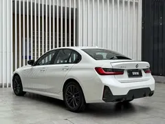 2023 BMW 3 Series 325i M Sport Night Package, белый — фото 12