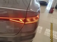 2024 BYD Qin PLUS Honor DM-i PHEV 55km Leading — фото 8