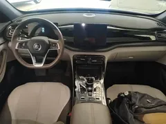 2024 BYD Qin PLUS Honor DM-i PHEV 55km Leading — фото 10