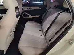 2025 BYD Yuan UP Smart Driving 401km Vitality, зелёный — фото 17