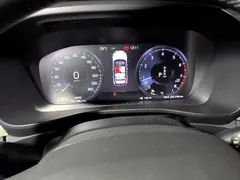 2021 Volvo XC40 4WD Luxury, синий — фото 12