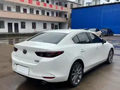 2021 Mazda 3 2.0L AT, белый — фото 5