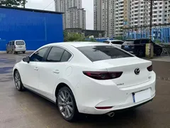 2021 Mazda 3 2.0L AT, белый — фото 6