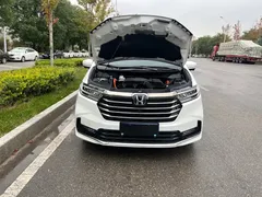 2024 Honda Odyssey 2.0L e:HEV, белый — фото 18