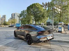 2023 Changan UNI-V 1.5T Premium — фото 4