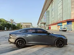 2023 Changan UNI-V 1.5T Premium — фото 6