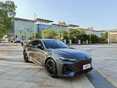 2023 Changan UNI-V 1.5T Premium — фото 7