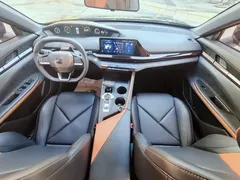 2023 Changan UNI-V 1.5T Premium — фото 18