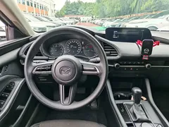 2020 Mazda 3 1.5L AT Sunroof — фото 12