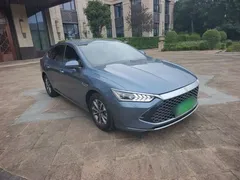 2024 BYD Qin PLUS Honor DM-i PHEV 55km Leading, синий — фото 4
