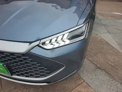2024 BYD Qin PLUS Honor DM-i PHEV 55km Leading, синий — фото 24
