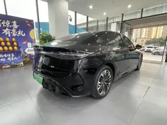 2022 BYD Seal 550km Standard Range RWD Premium, чёрный — фото 15