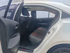 2021 Toyota Corolla Hybrid 1.8L E-CVT Elite, белый — фото 17